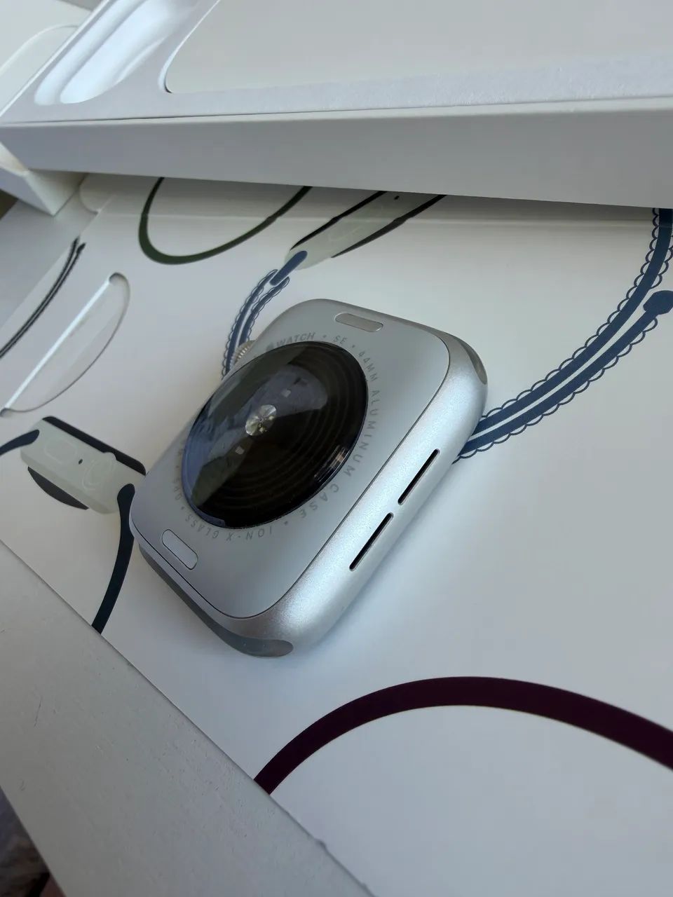 Apple Watch SE (Gen 2) 44mm Silver - Foto 2