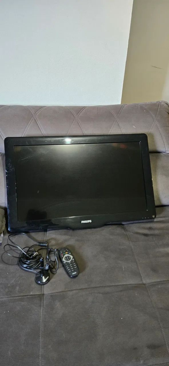 Vende - Se TV 32 Polegadas  Philips Com Antena Digital E Controle !  - Foto 4