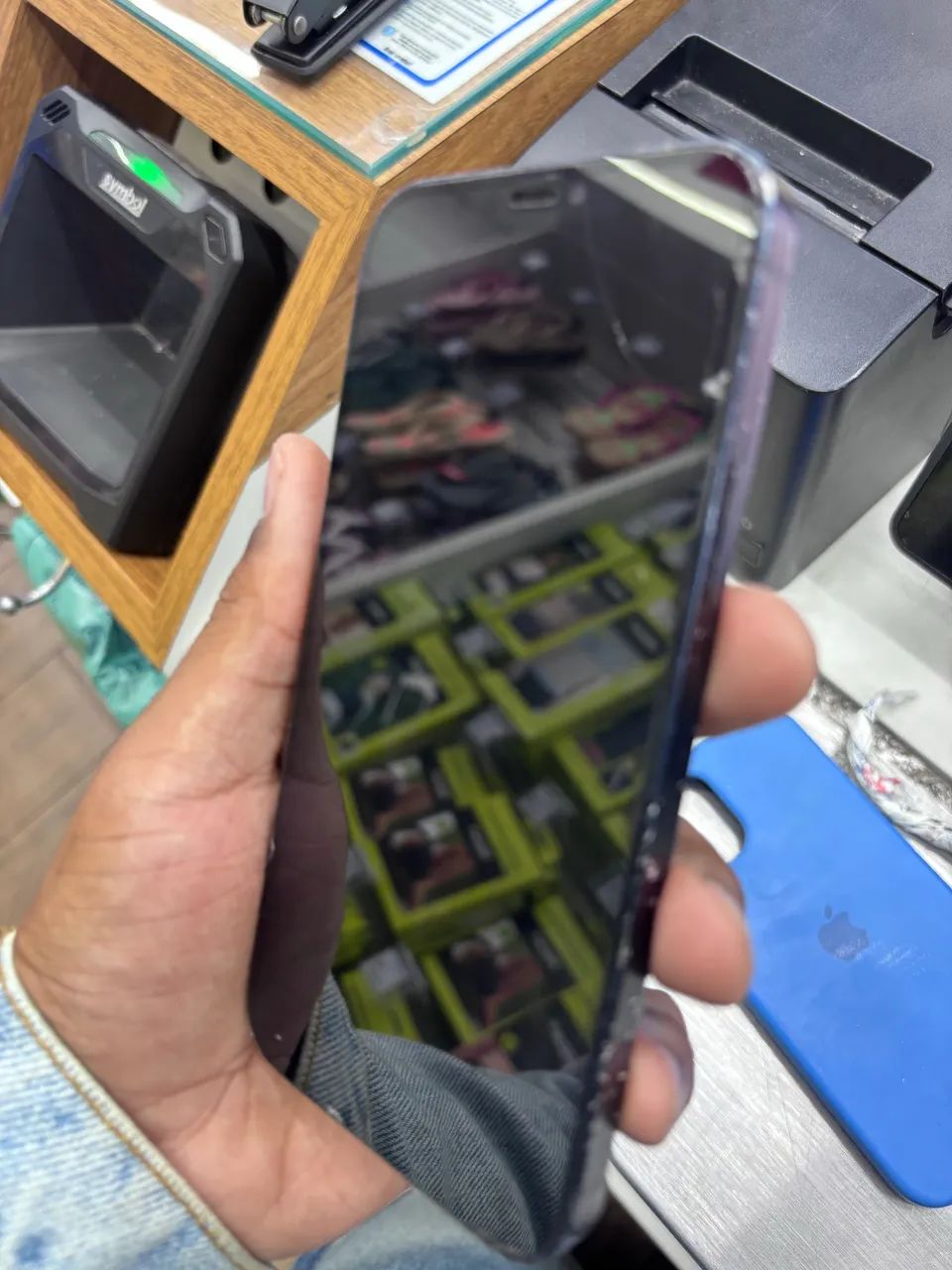 VENDE SE IPHONE 12 - Foto 3
