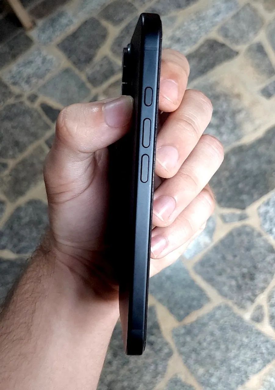     iPhone 16 128GB - Excelente estado  - Foto 3