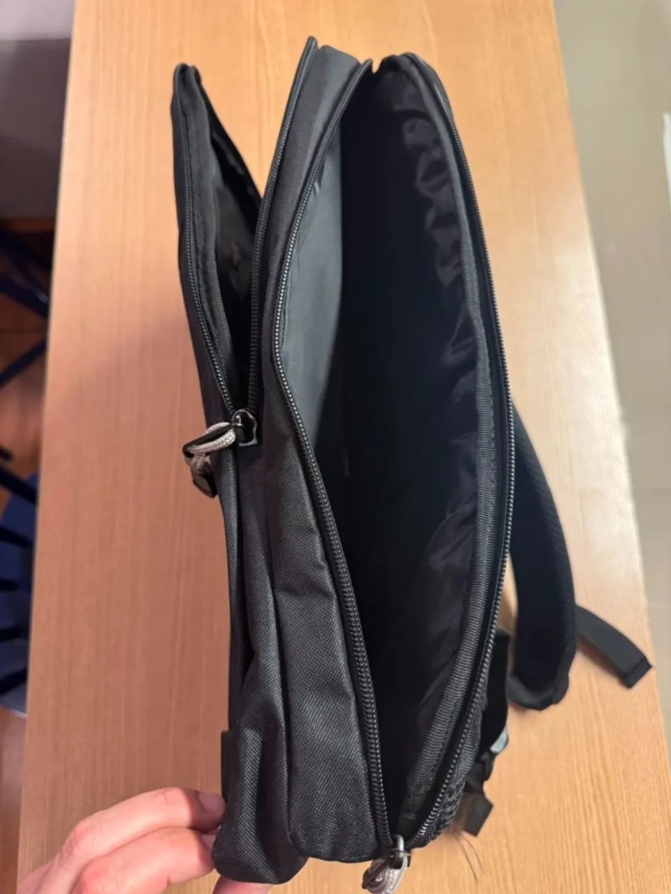 Mochila Targus Intellect Essentials 16L Nova com Etiqueta - Foto 2