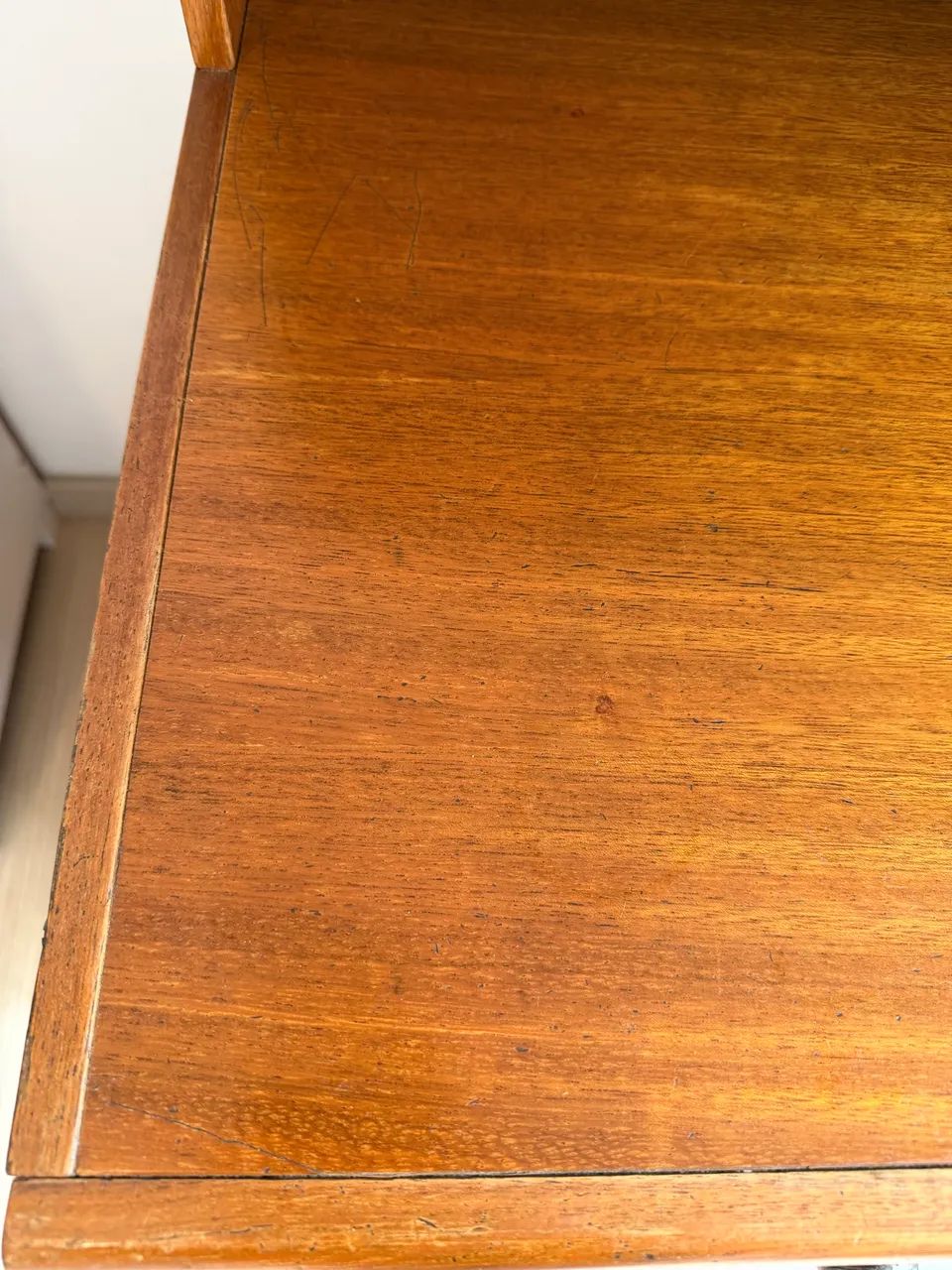 Escrivaninha com nichos e gavetas  - Foto 3