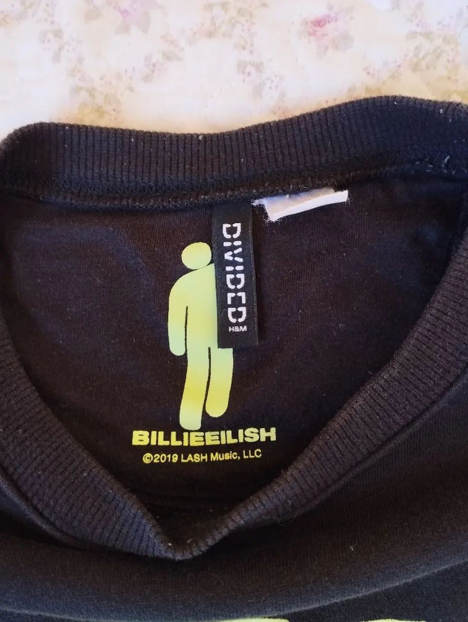 Moletom H&M + Billie Eilish original preto - Foto 4