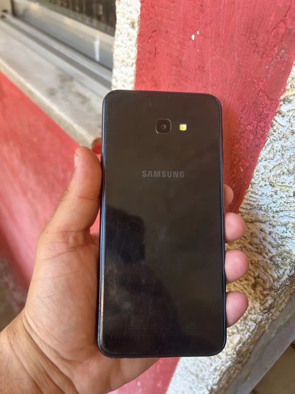 Samsung J4+ - Foto 2