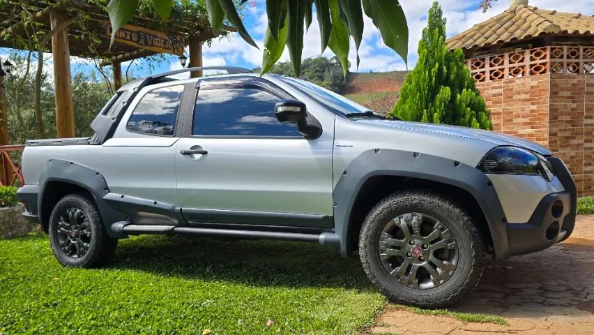 Fiat Strada Adv.1.8 16V Dualogic Flex CD 2012 - Foto 2