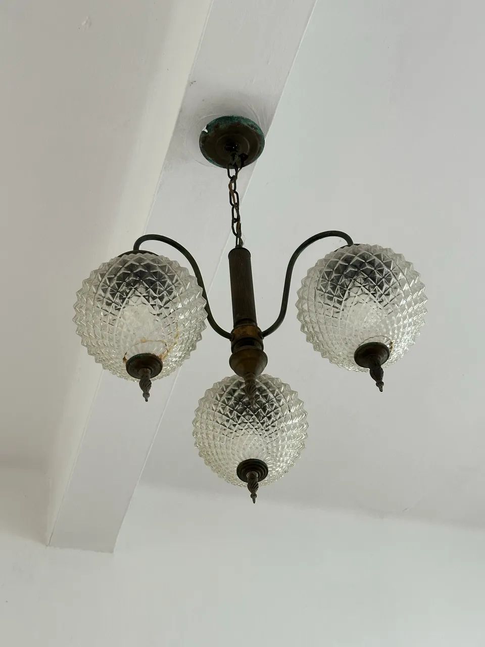 Lustre antigo bico de jaca