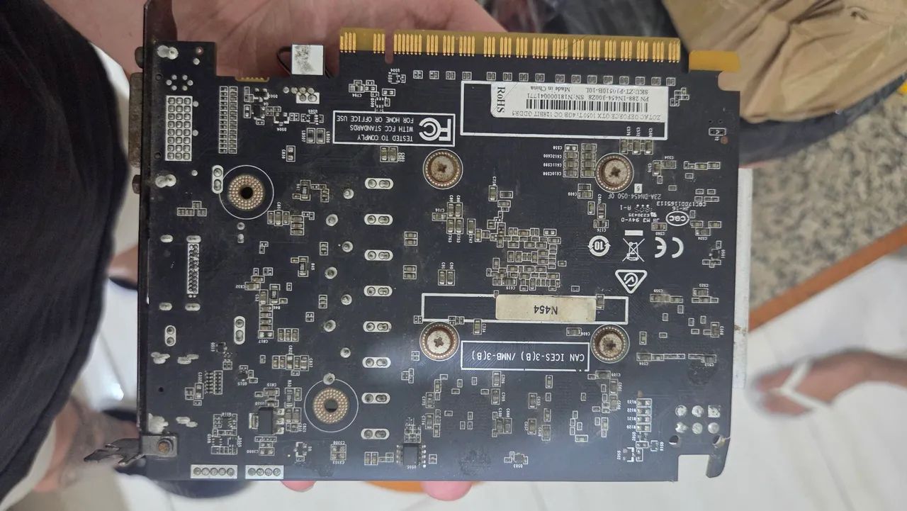 1050 TI 4 Gbs - Foto 2