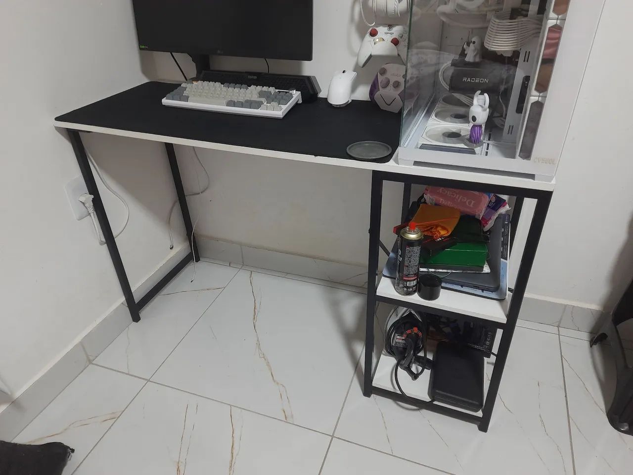Mesa para computador 438561554846853121