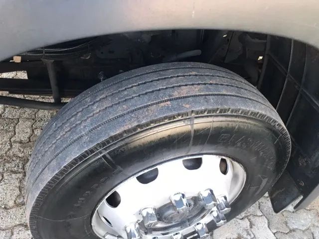 VW CONSTELLATION 15.180 2011/2012 COM CARROCERIA. - Foto 14