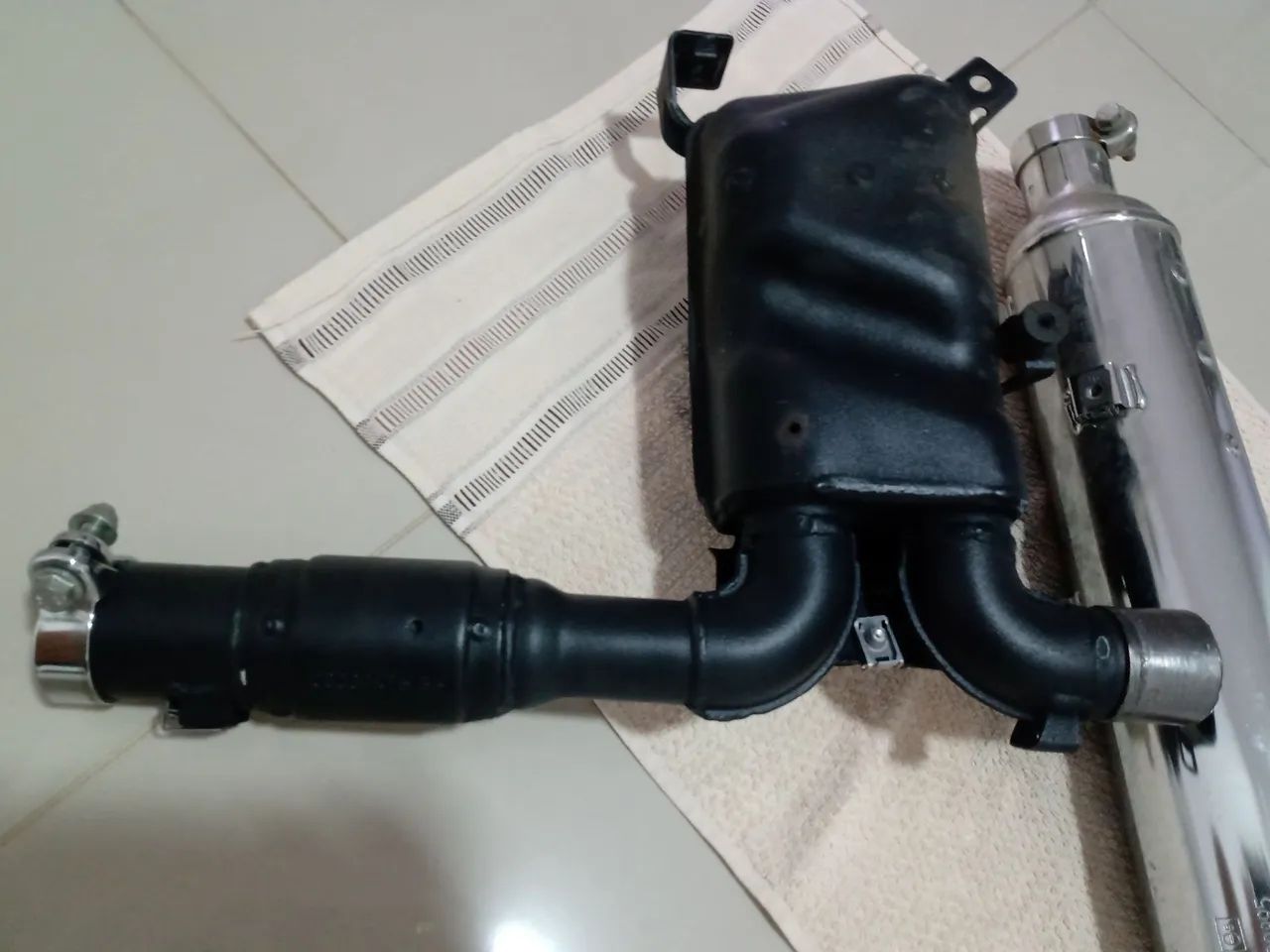NIDECKER ESCAPE 159 中古 Escapamento - Peças para motos - São Vicente, Itajaí 1502842969 | OLX