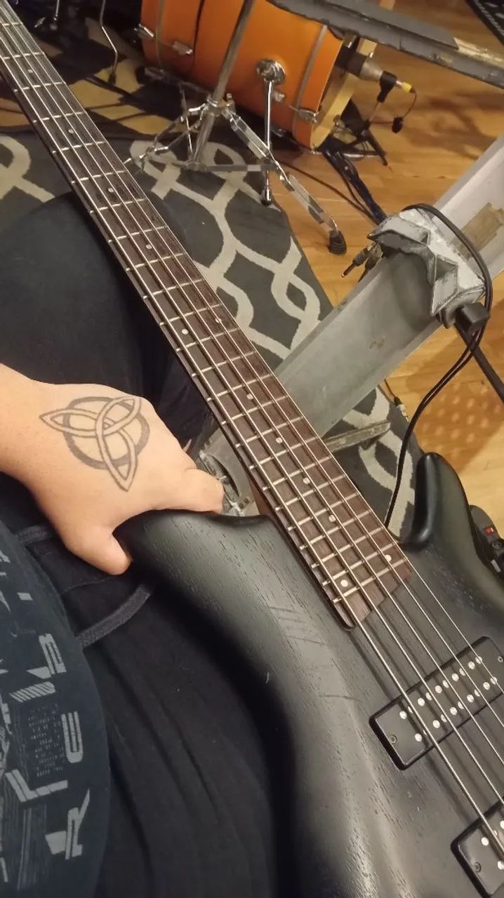 Baixo Ibanez sr305eb - Foto 2