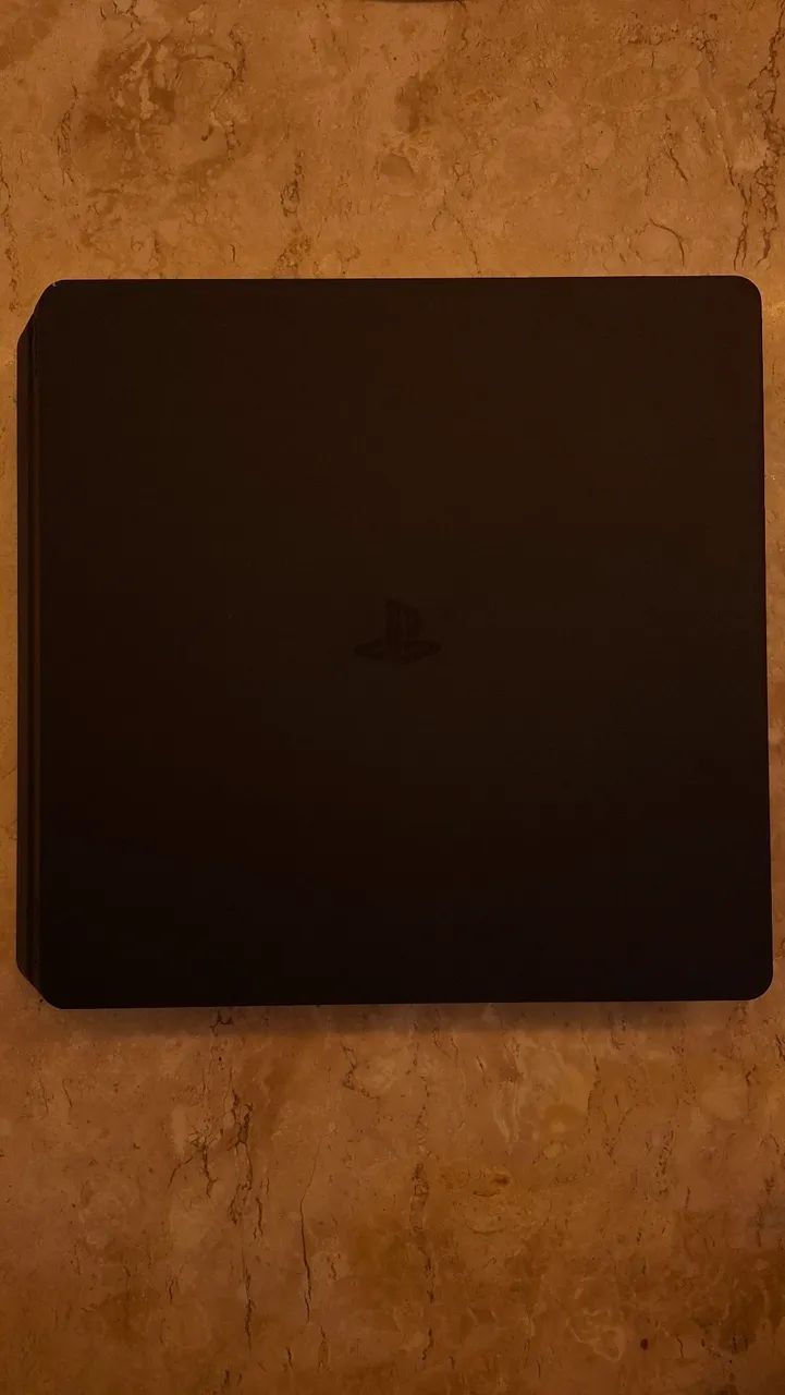 PlayStation 4 1T