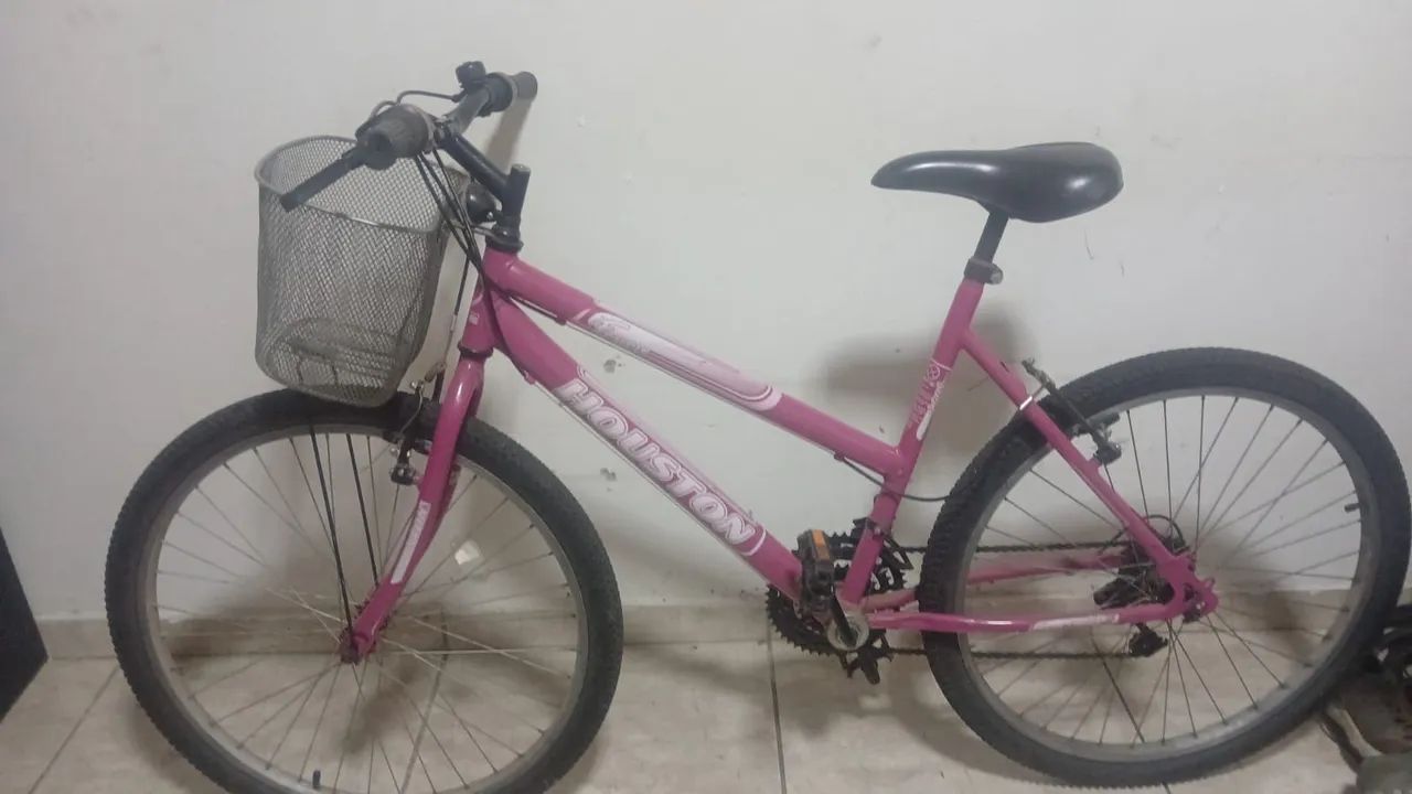 Bicicleta Feminina Houston aro 26 com cestinha. - Foto 2