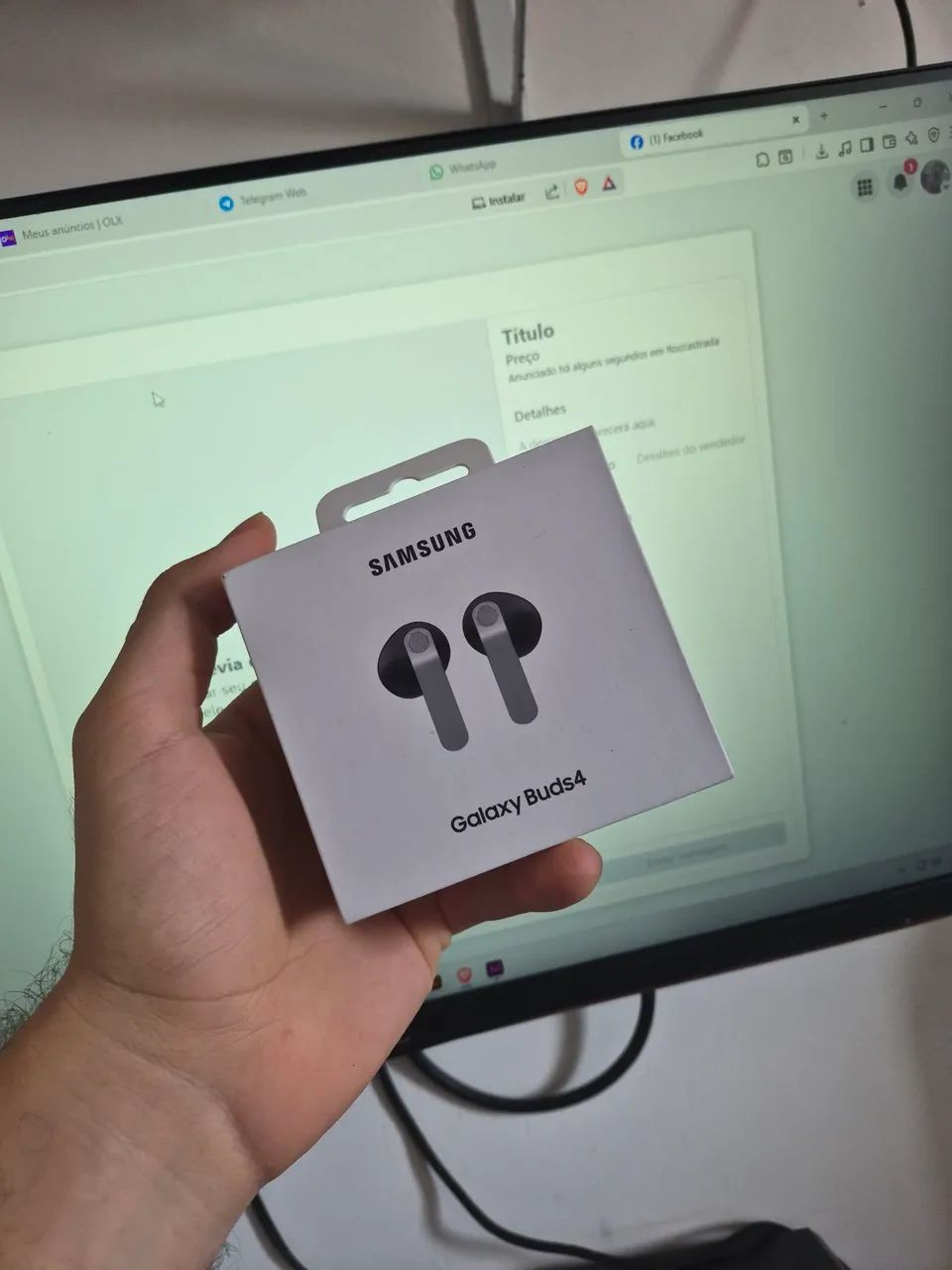 Fone de Ouvido Bluetooth Galaxy Buds 4 - Foto 2