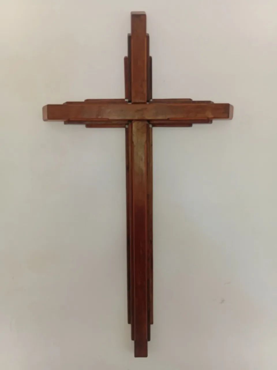 Cruz de madeira maciça