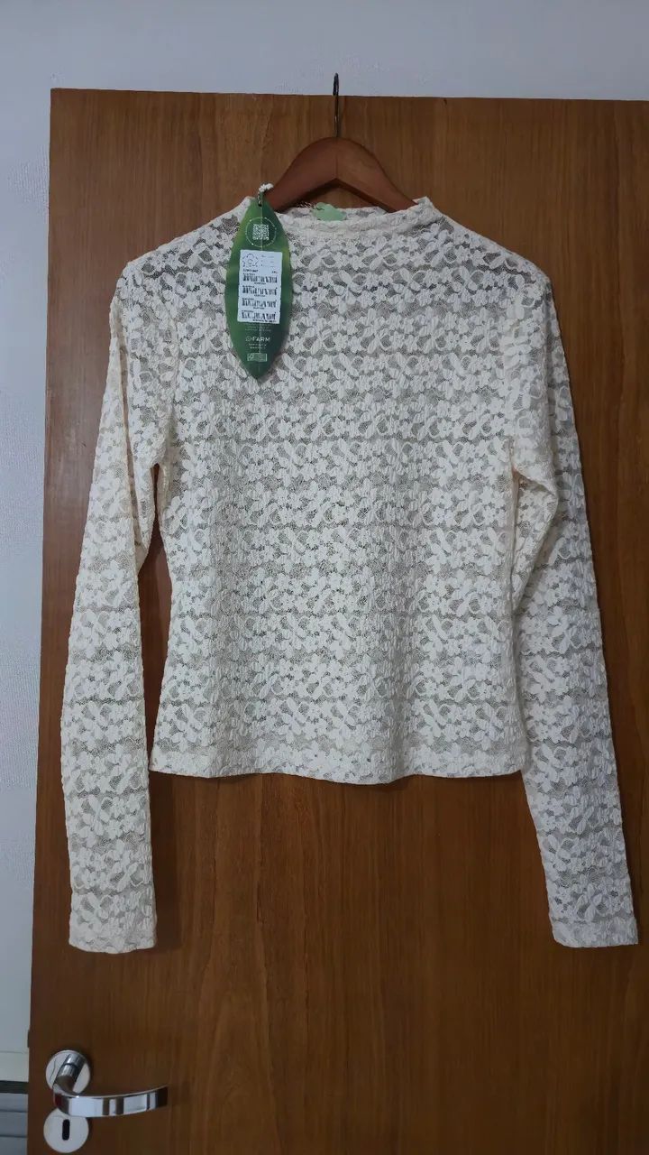 Blusa em renda Farm - Foto 2