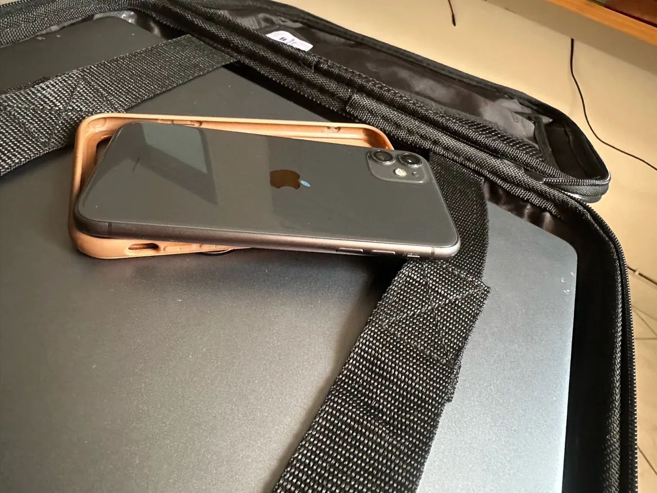 iPhone 11 em perfeito funcionamento - Foto 2