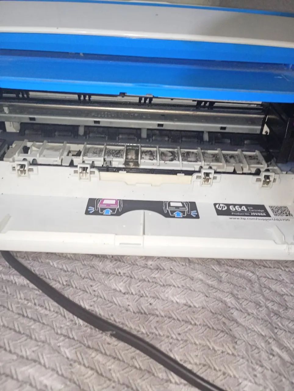 Impressora Hp ( falta apenas limpar e trocar tinta) - ganhei em um bingo e ficou parada  - Foto 4