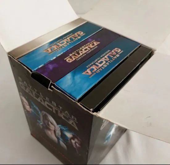 Battlestar Galactica Completo Box Premiun 5 Temporadas - Foto 2