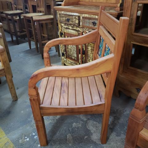 Jogo de Banco 3 Lug com 2 Poltronas Peroba Rosa Com Azulejo Viga - Foto 2