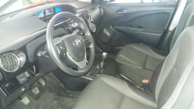 Toyota Etios Xs 1.5 2018 - Foto 12