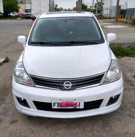 Nissan Tiida 1.8 SL automático Teto solar, segundo dono