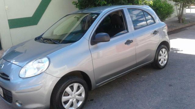 Nissan MARCH 1.0 2012 - Foto 5