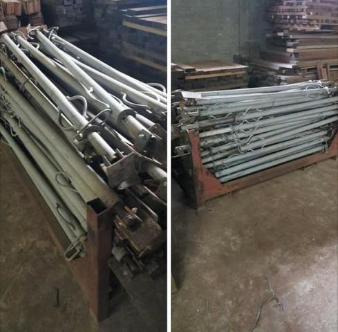 Vendo escoras galvanizadas