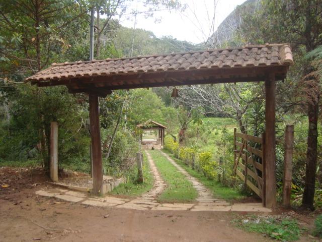 Sitio em Nova Friburgo com 30.000 m². Unico e Vivo