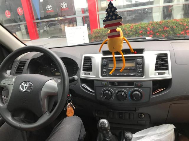 Hilux completa, ligar 68 99929 75 98, troco em gado! - Foto 2