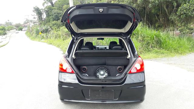 Tiida automático com teto solar 2011 - Foto 13