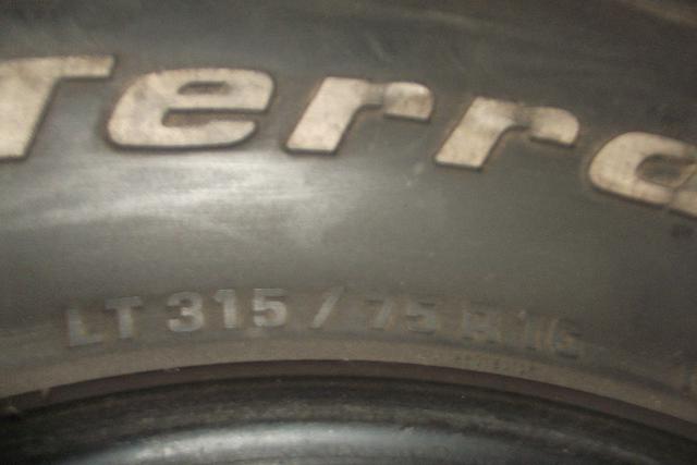 Pneus Bf Goodrich - 315/75 R16 - Usado - Foto 5