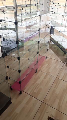 Prateleira, vitrine ou balcão de vidro com pezinho - Foto 2