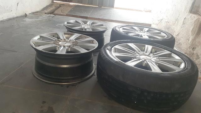 Vendo RODAS ARO 15 semi novas!! - Foto 2