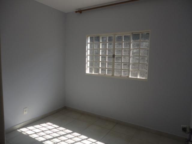 Qe 34 linda, na laje, terreno de 200m² - Foto 9