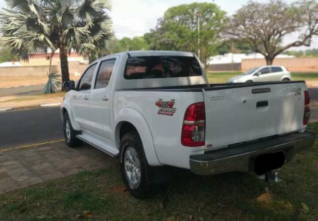 Hilux 3.0 Srv 4x4 Aut PARCELO - Foto 4