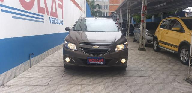 Prisma ltz 1.4 completo único dono 2014 - Foto 12