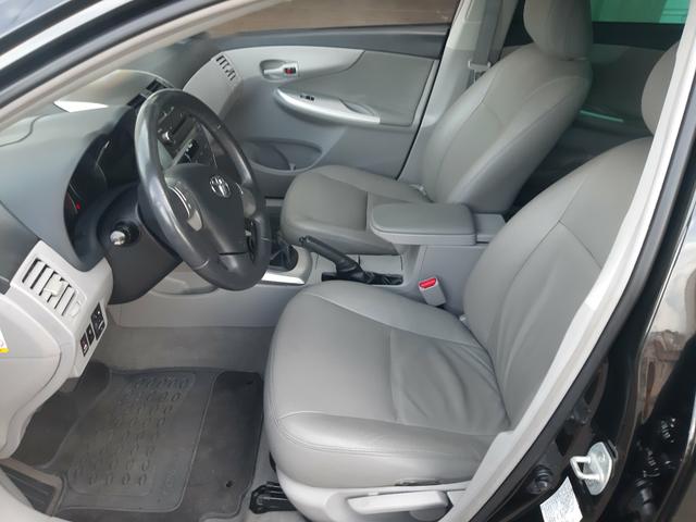 Corolla gli 1.8 manual 6 marchas FIPE 47.800 - Foto 12