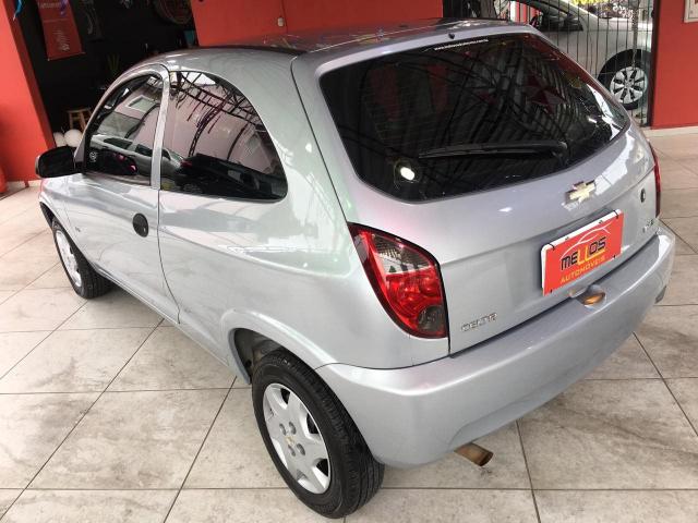 CELTA 2011/2011 1.0 MPFI VHCE SPIRIT 8V FLEX 2P MANUAL - Foto 2