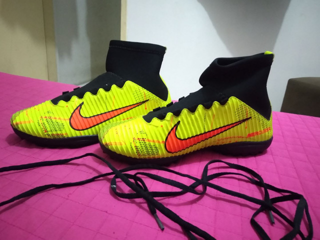chuteira society nike mercurial botinha