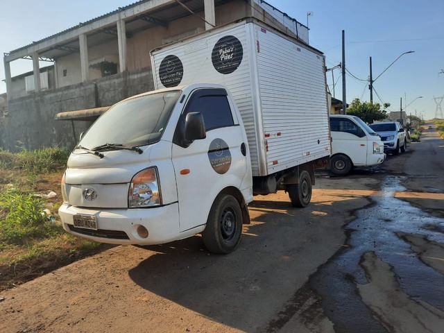 CAMINHÃO HR 2011 MOTOR DIESEL 2.5