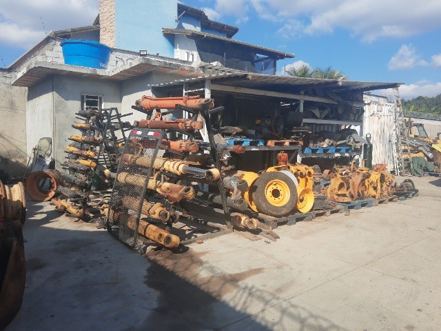 Retroescavadeiras Volvo BL60 disponível para retirada e venda de peças. - Foto 6