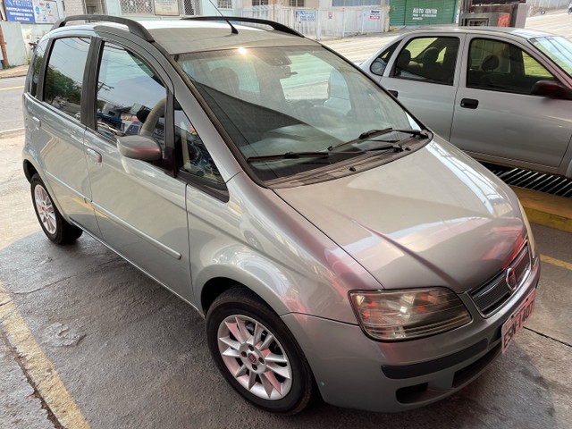 FIAT IDEA ELX 1.4 FLEX COMPLETA 2009 EM ÓTIMO ESTADO