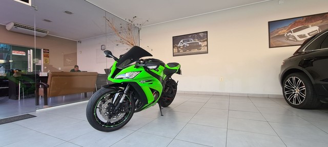 KAWASAKI NINJA 1000RR 2011