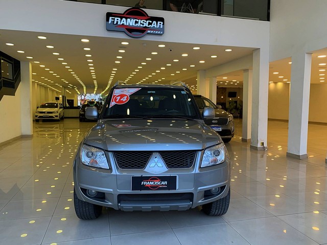 PAJERO TR4 2013/2014 2.0 4X2 16V 140CV FLEX 4P AUTOMÁTICO