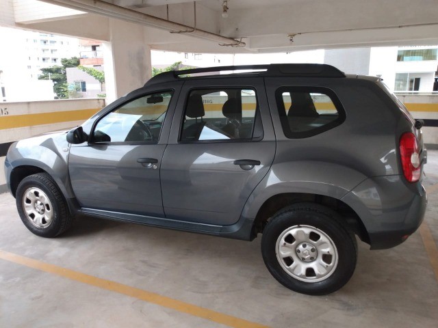 RENAULT DUSTER