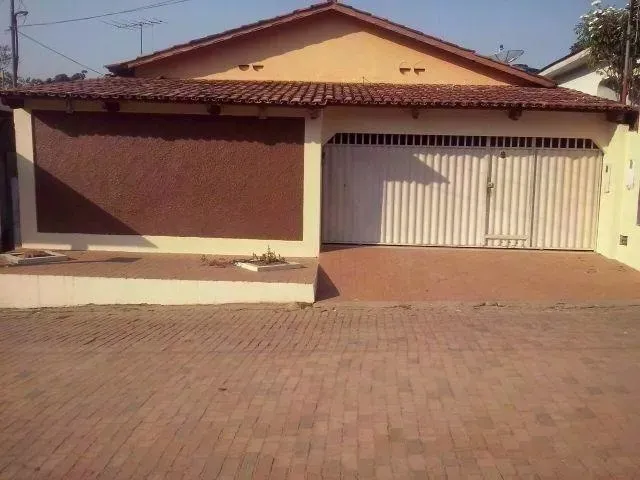 Imóvel à Venda no Conjunto Xavier Maia