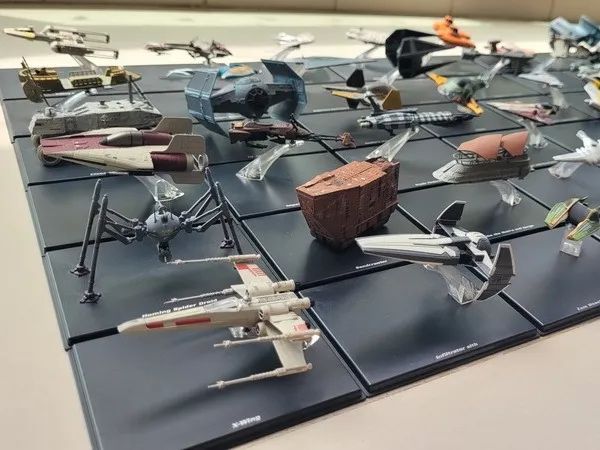 Miniatura Star Wars Xadrez Lote 10 Peças Oficial Chumbo