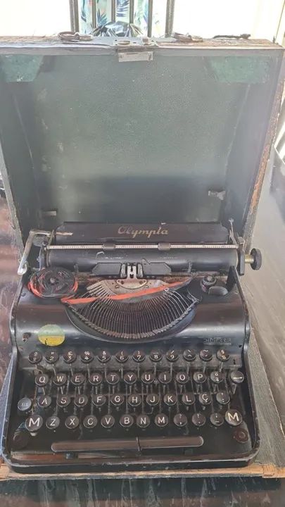 Máquina de Escrever ANTIGA !! - Foto 4