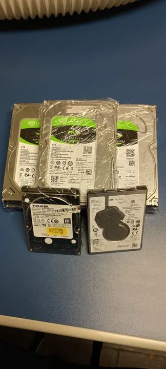 HDs usados, testados e em perfeito funcionamento, com valores a partir de R$ 40,00.